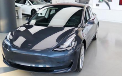 告知特斯拉高管急了要求Model3日產(chǎn)量300輛以上
