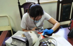 90后女出納入職一年貪720余萬(wàn)