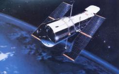 哈勃望遠(yuǎn)鏡發(fā)現(xiàn)螺旋星系采用Ram壓力剝離尾部的昏迷星團