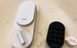 SimpliSafe的智能鎖易于安裝大約需要10分鐘