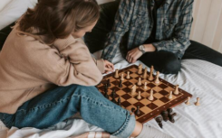 用30美元的課程包掌握大量國際象棋開局